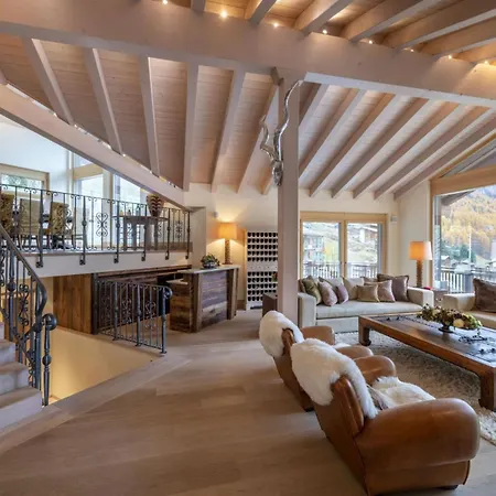 Celestial Heights At Kitzbuehel: Luxury Chalet Apartament *