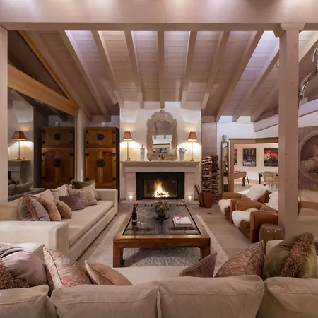 Celestial Heights At Kitzbuehel: Luxury Chalet Apartament *