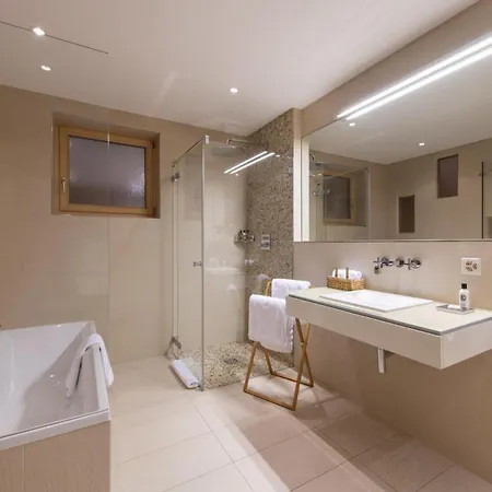 Apartament Celestial Heights At Kitzbuehel: Luxury Chalet