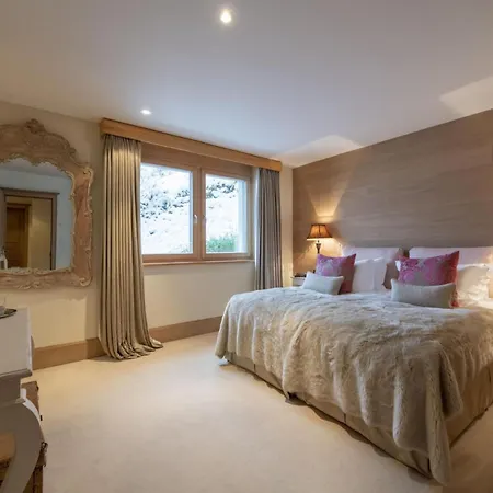 Celestial Heights At Kitzbuehel: Luxury Chalet Apartament Kitzbühel